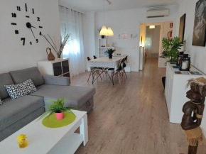 Apartamento completo muy cerca del centro ideal para familias con piscina